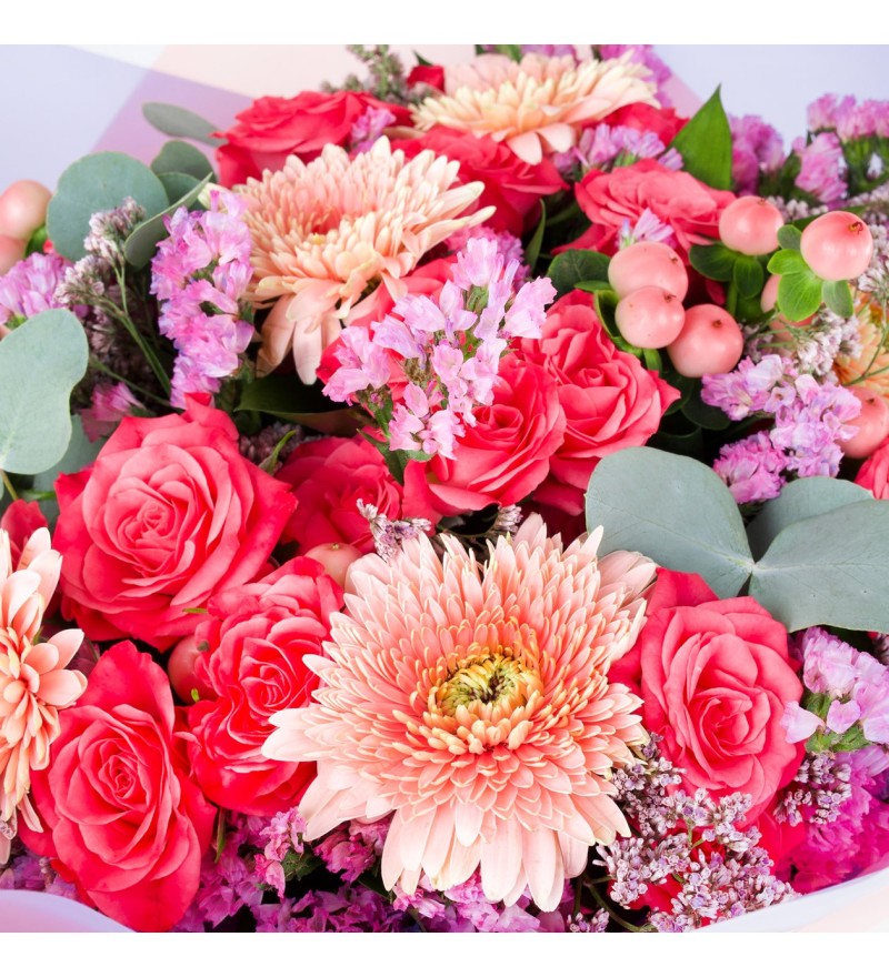 Pembe Çardak ve Gerbera Buketi Kuyucak